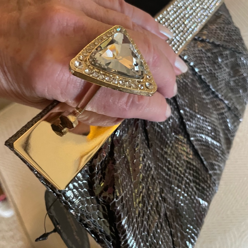 Aftershock London Elegant Silver snakeskin Clutch